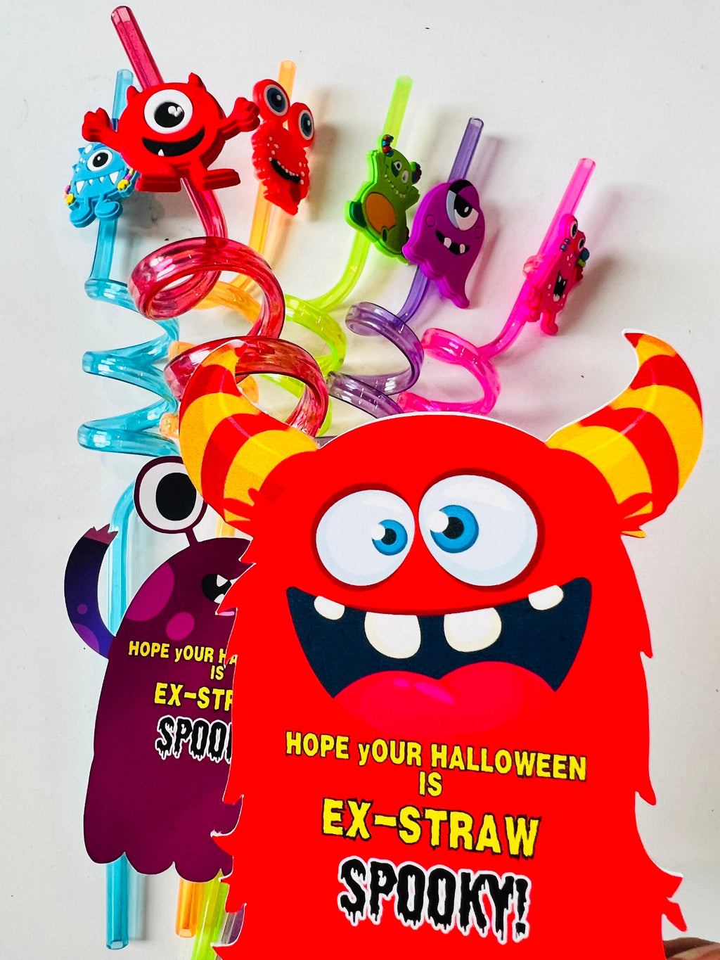 HALLOWEEN STRAW GIFTS for Halloween Party Favor, Trick or Treating I
