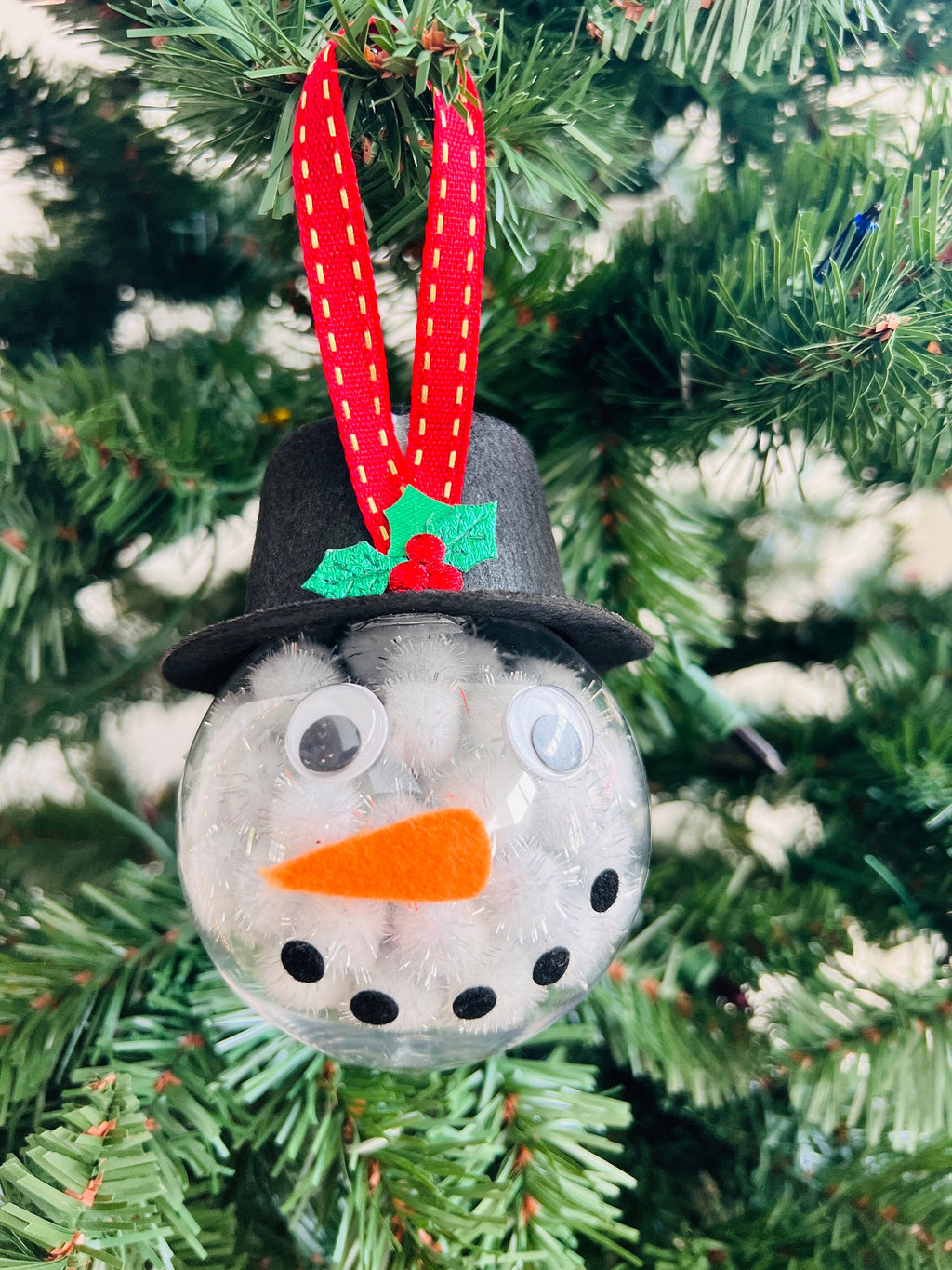CHRISTMAS ORNAMENT KIT| Fun Christmas Ornament Kit