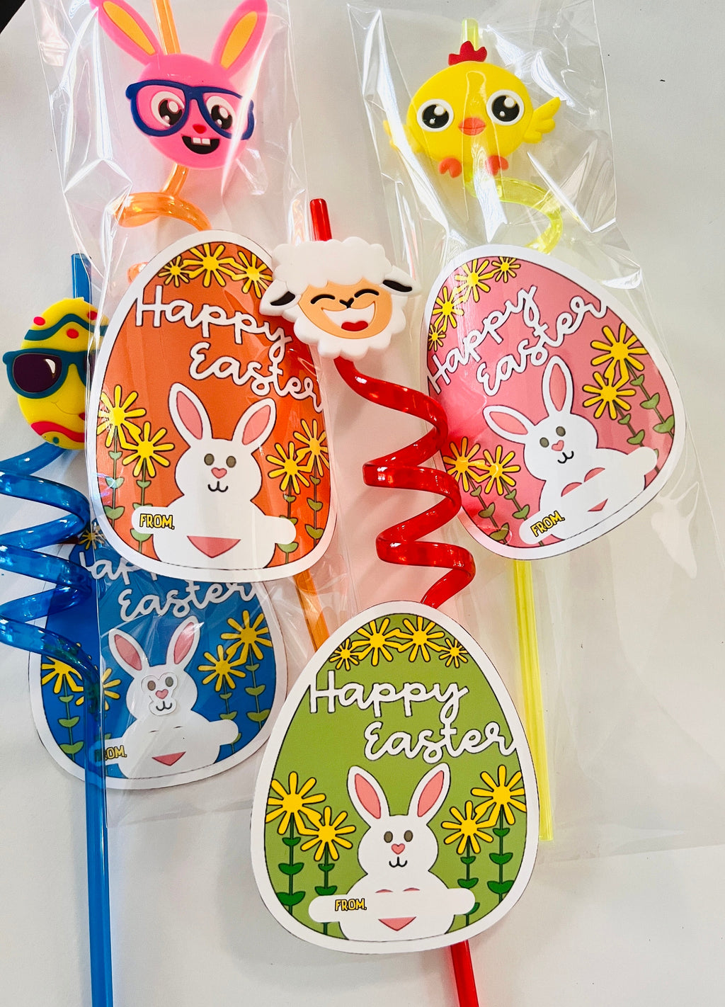 EASTER STRAWS FAVORS