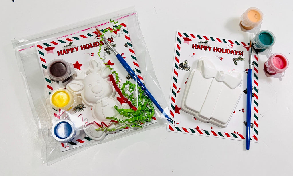 Christmas ornaments paint favors/ paint your own Christmas ornaments